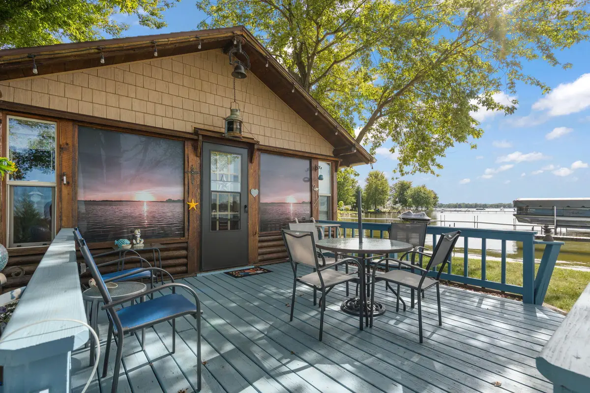 6047 S State Road 10, Knox, IN 46534 - #1
