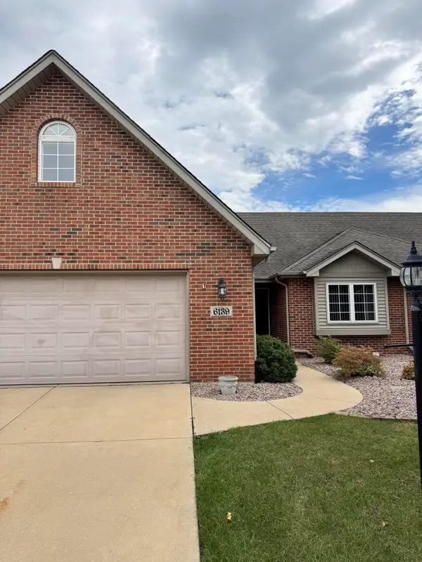 6139 Avocet Circle, Hobart, IN 46342