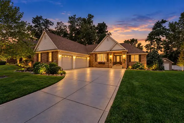 29 Woodruft Drive, Valparaiso, IN 46385