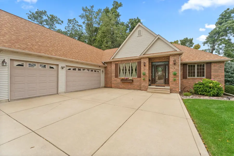 29 Woodruft Drive, Valparaiso, IN 46385 - #3