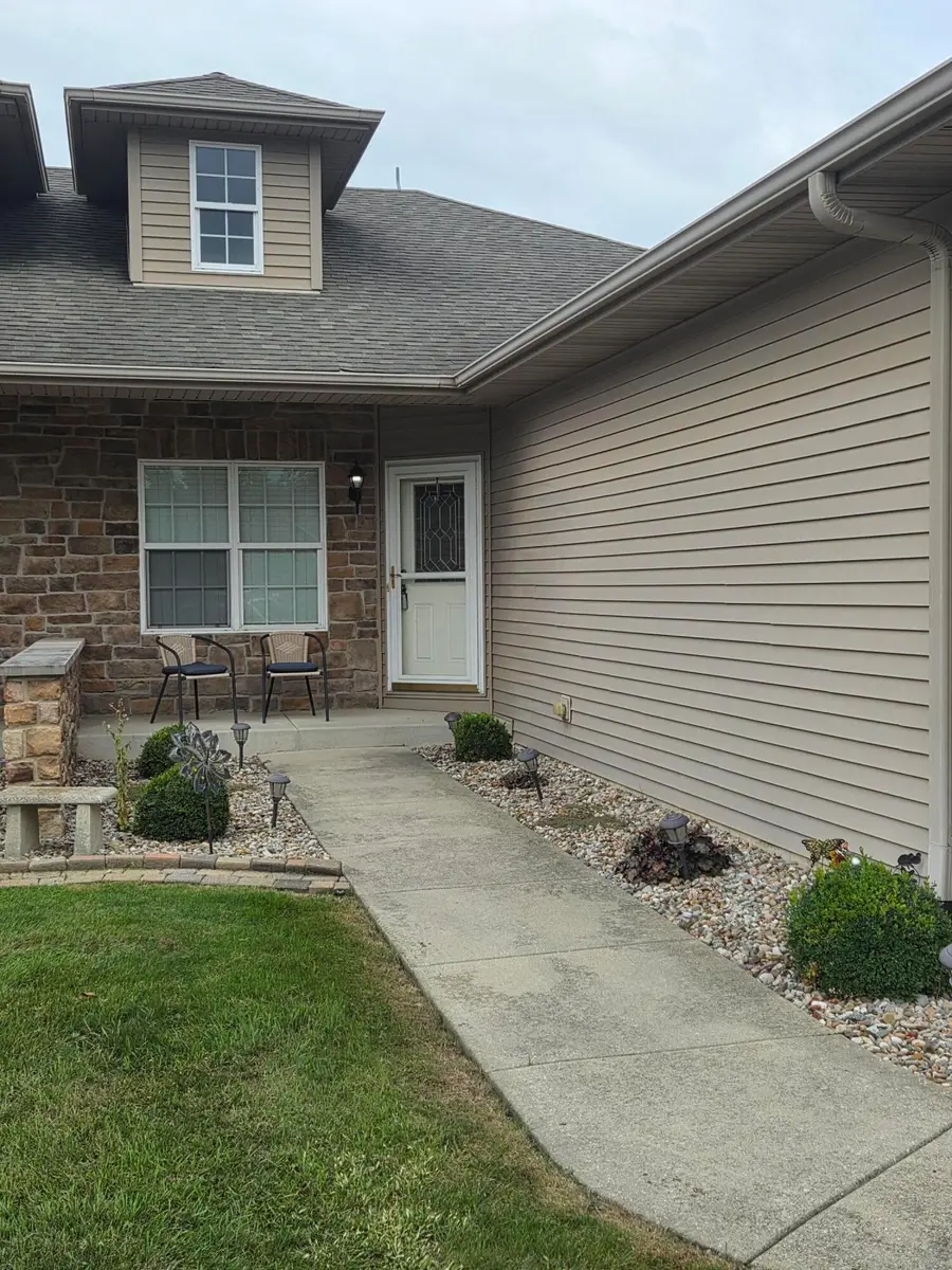530 Cochran Drive, Crown Point, IN 46307 - #2