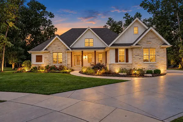 629 George Cohan Court, Crown Point, IN 46307
