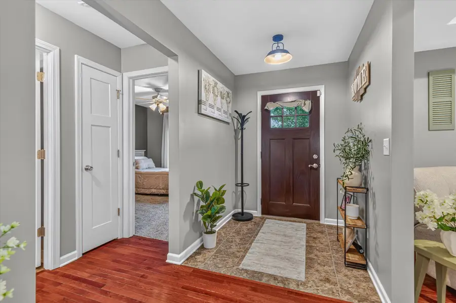 320 Juniper Street Nw, Demotte, IN 46310 - #2