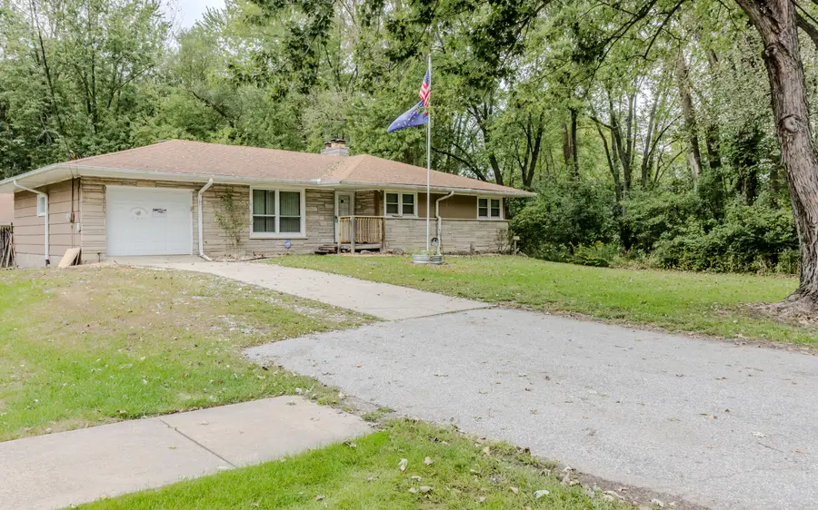 810 S Cline Avenue, Griffith, IN 46319 - #3