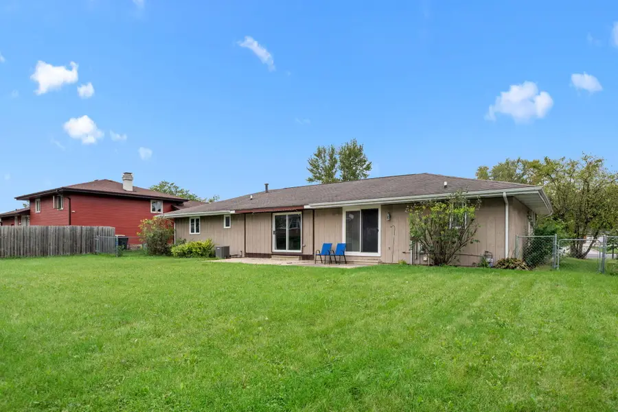 1117 E Greenwood Avenue, Crown Point, IN 46307 - #2