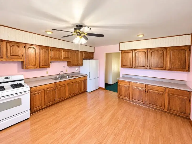 623 Old Forge Road, Valparaiso, IN 46385 - #2