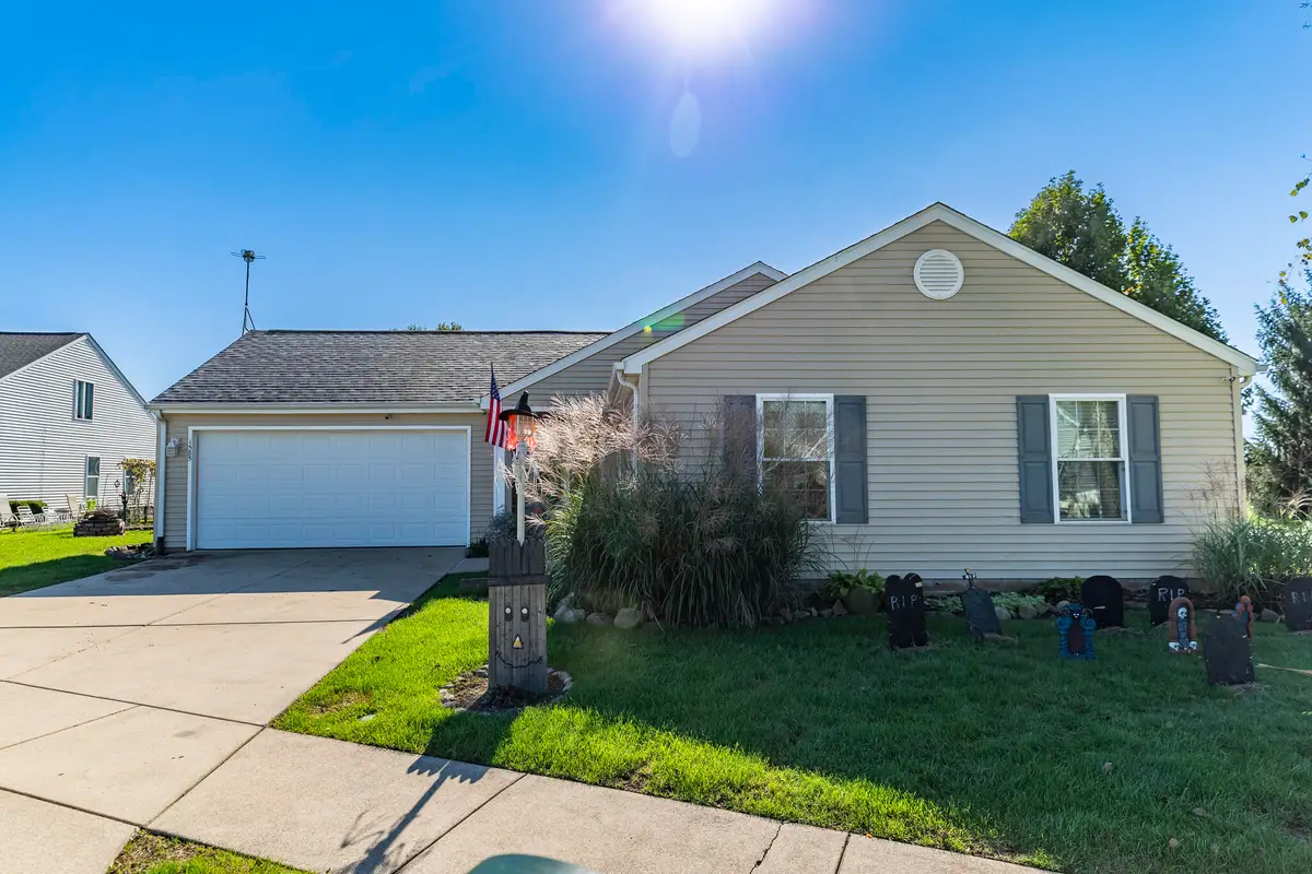 1585 Saugus Close, Valparaiso, IN 46385 - #1