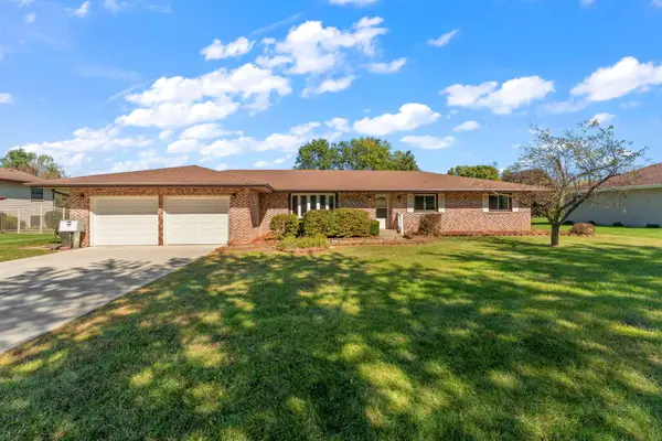 8980 E 91st Court, Crown Point, IN 46307