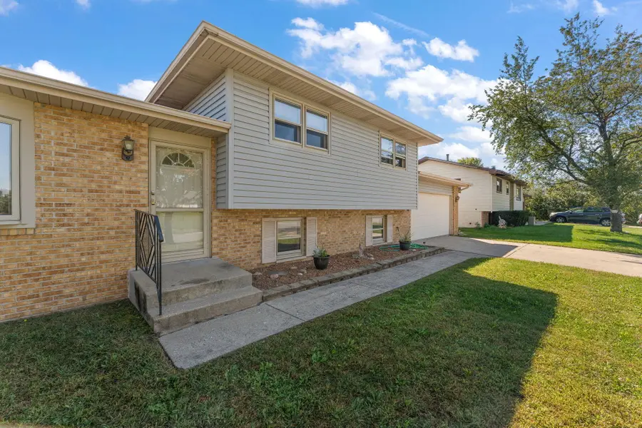 7465 Grant Street, Merrillville, IN 46410 - #2