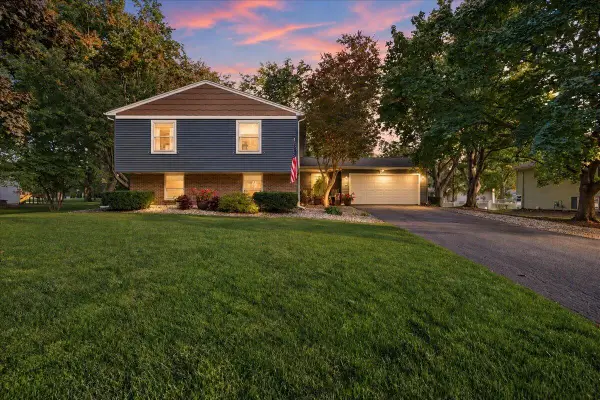 106 Fordwick Lane, Valparaiso, IN 46383