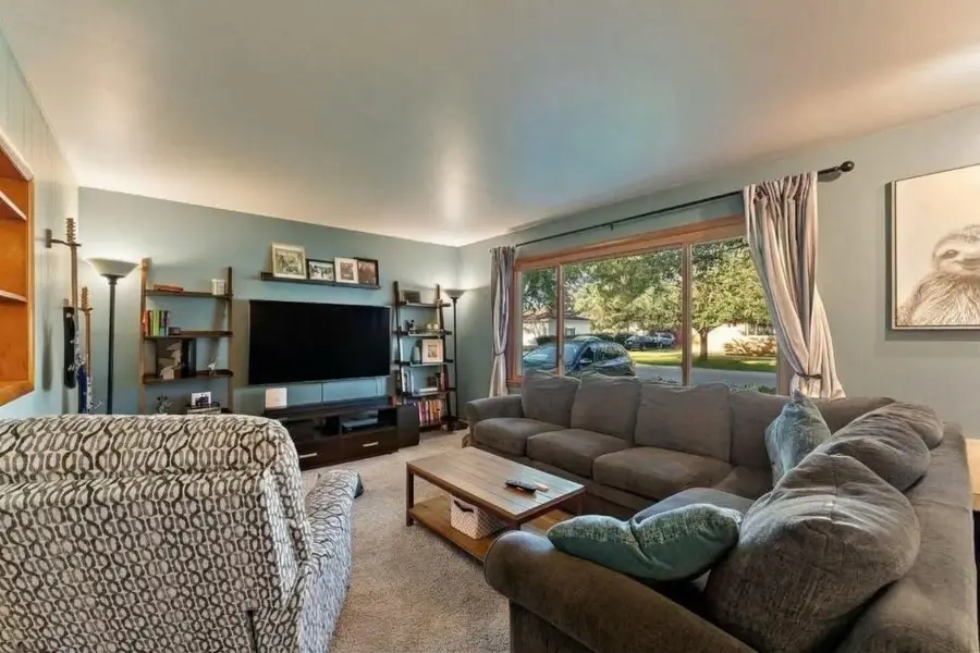 215 N Linda Street, Hobart, IN 46342 - #3