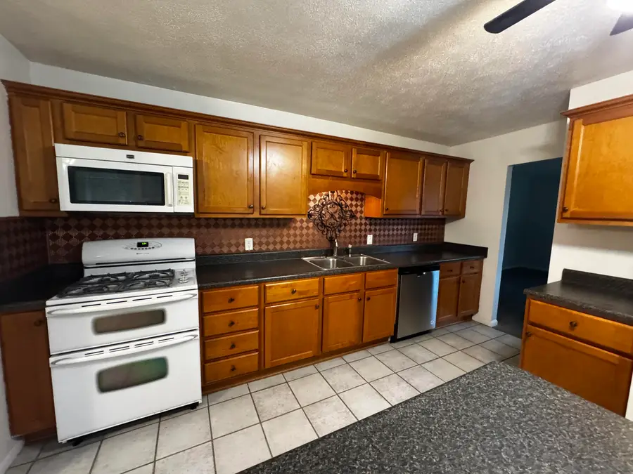 4022 Cleveland Avenue, Michigan City, IN 46360 - #3