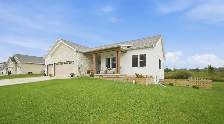 530 Scenic View Avenue, Valparaiso, IN 46385 - #2