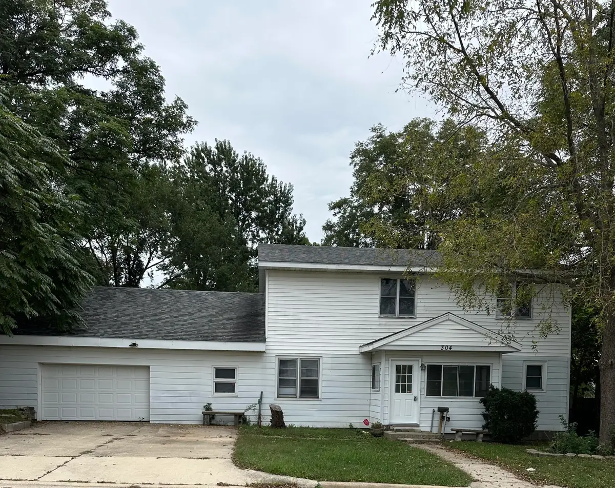 304 Hoyt Street, Michigan City, IN 46360 - #1