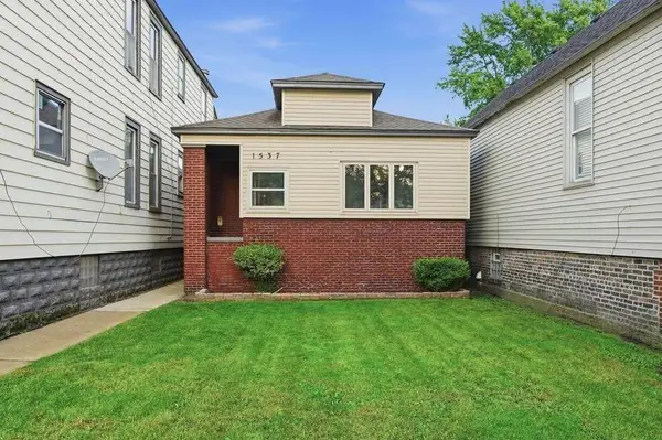 1537 Myrtle Avenue, Whiting, IN 46394
