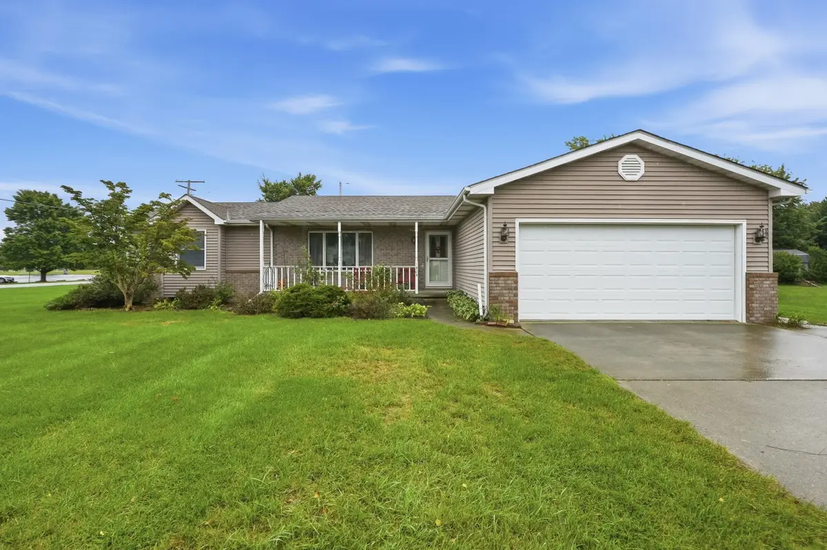 1505 Ironwood Street Sw, Demotte, IN 46310 - #1