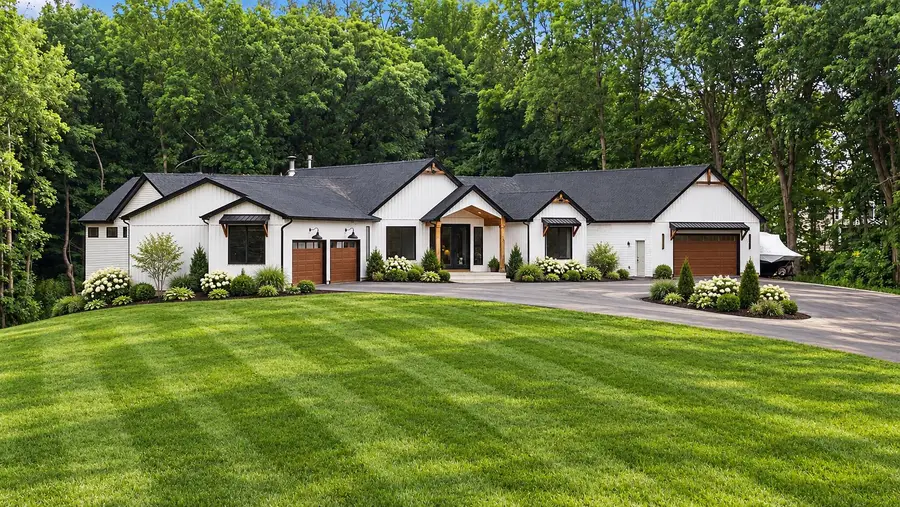 155 N 350 W, Valparaiso, IN 46385 - #2