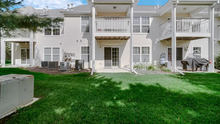 967 Misty Glen Drive, Valparaiso, IN 46385 - #2