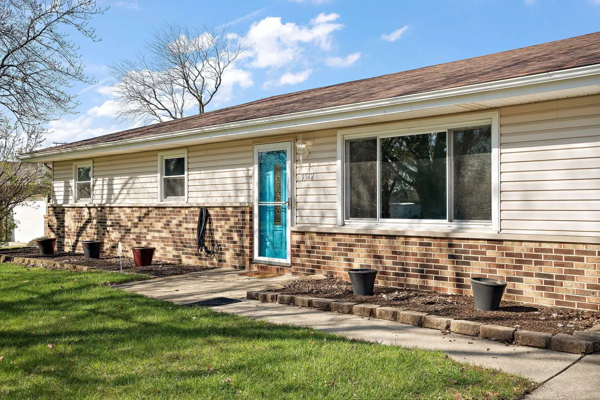 9542 Roosevelt Place, Crown Point, IN 46307 - #1