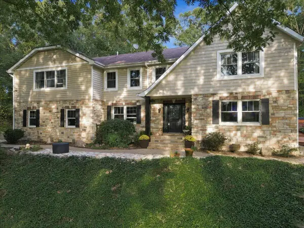 11649 Westvalley Drive, Crown Point, IN 46307