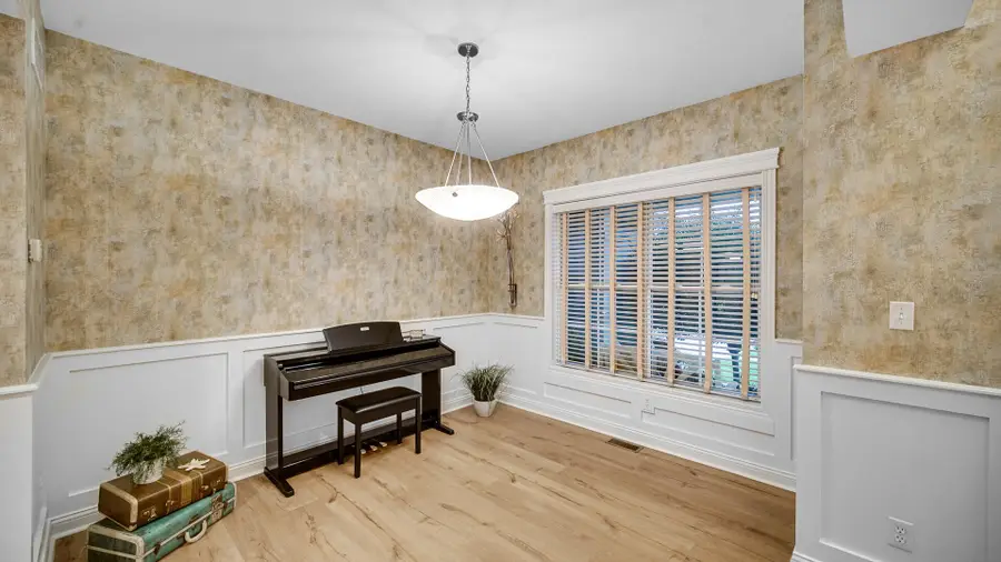 1128 Jeanne Court, Crown Point, IN 46307 - #3