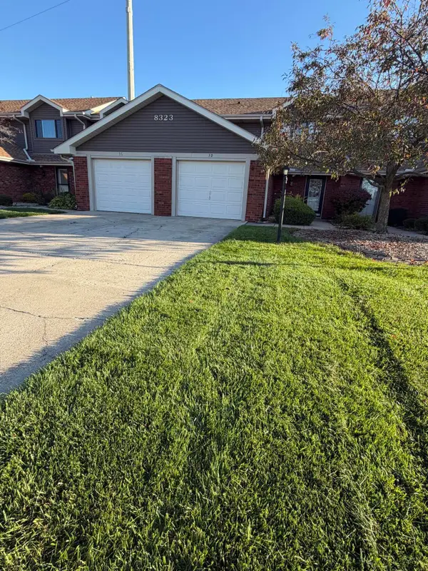 8323 Fairbanks Street #3d, Crown Point, IN 46307