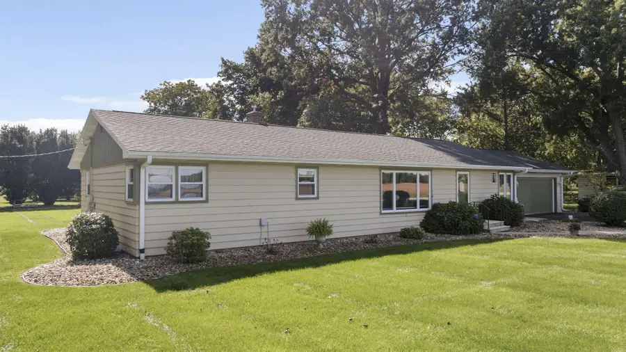 412 W 250 S, La Porte, IN 46350 - #2