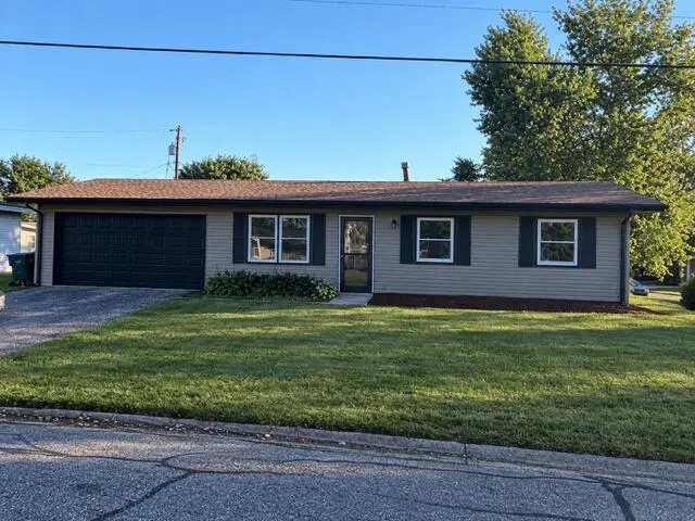 394 Sandalwood Drive, Valparaiso, IN 46385 - #1