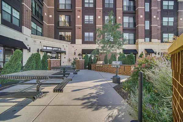 9610 N Centennial Drive #209, Munster, IN 46321