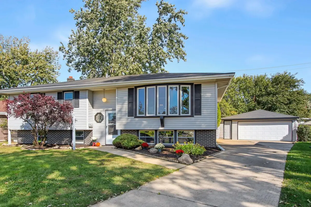 9120 Prairie Avenue, Highland, IN 46322 - #1