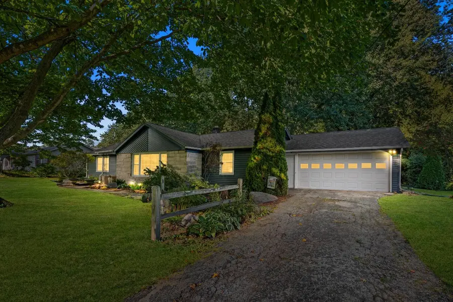 1042 S Marquette Street, La Porte, IN 46350 - #2