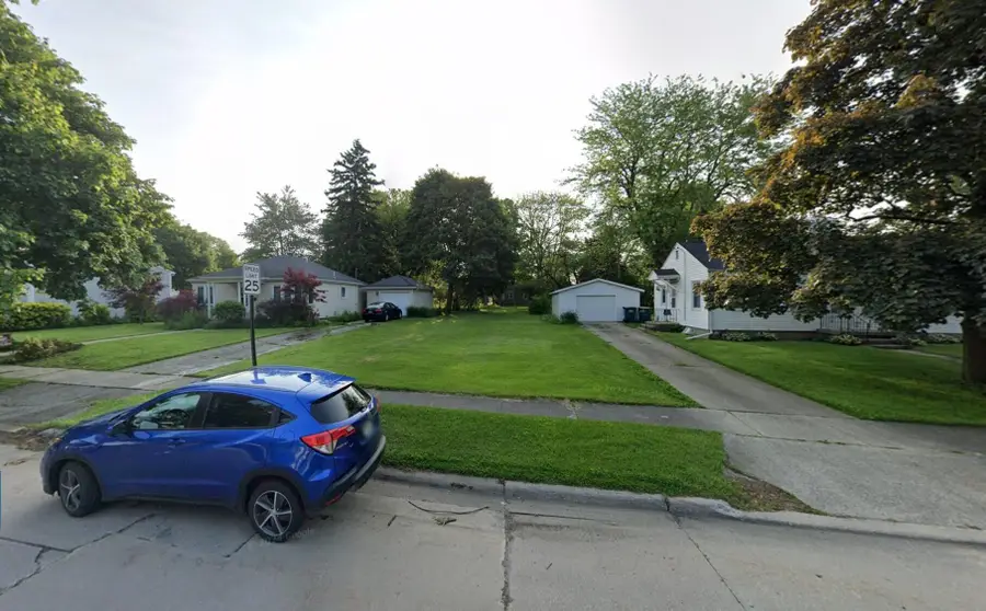 1104 Washington Street, Valparaiso, IN 46383 - #2