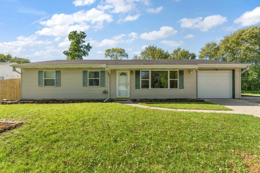 724 Capitol Road, Valparaiso, IN 46385 - #2