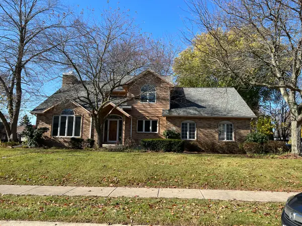 3303 Greyfox Drive N, Valparaiso, IN 46383