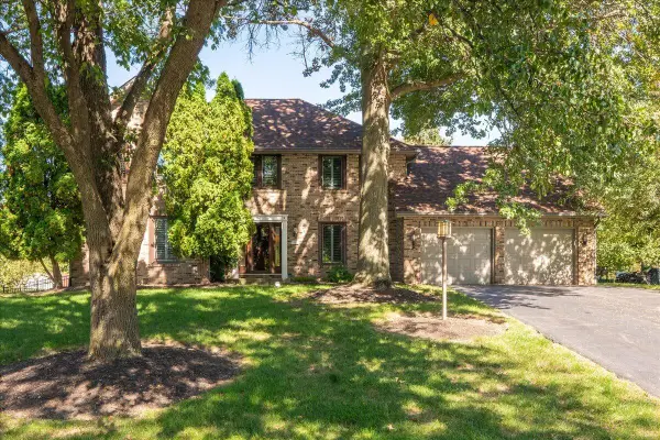 1355 Cypress Creek Court, Valparaiso, IN 46385
