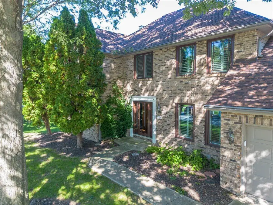1355 Cypress Creek Court, Valparaiso, IN 46385 - #2