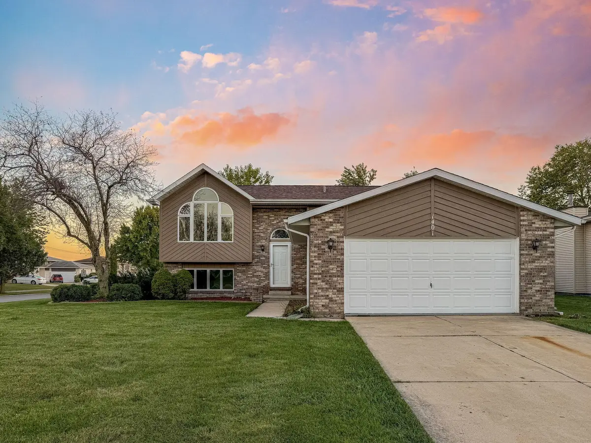 1401 W 97th Place, Crown Point, IN 46307 - #1