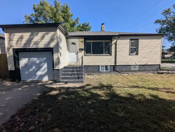 7049 California Avenue, Hammond, IN 46323