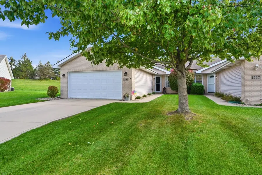 1233 W 82nd Lane, Merrillville, IN 46410 - #2