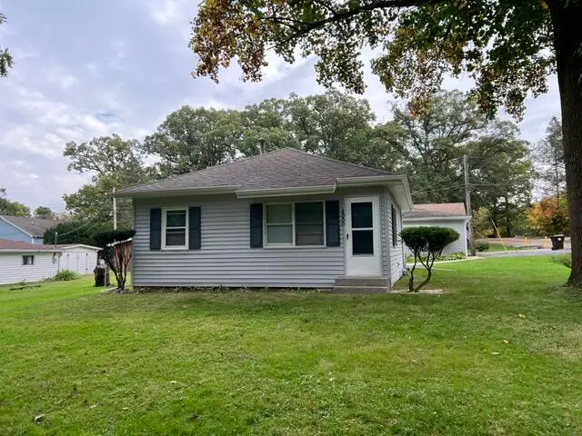 5000 White Oak Lane, Valparaiso, IN 46383 - #1