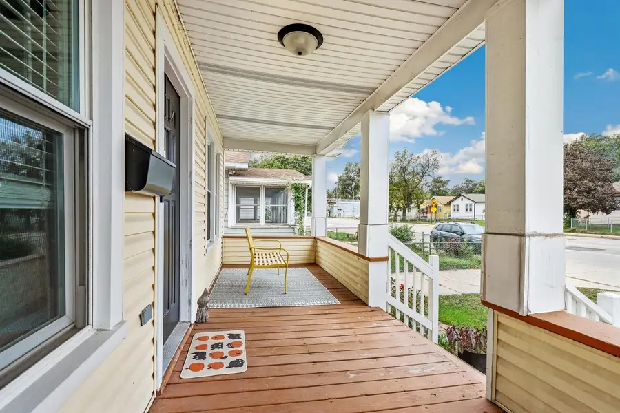 424 E 165th Street, Hammond, IN 46324 - #3