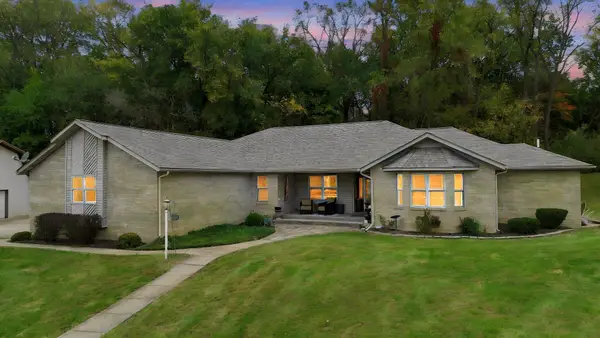 467 N 211 E, Valparaiso, IN 46383