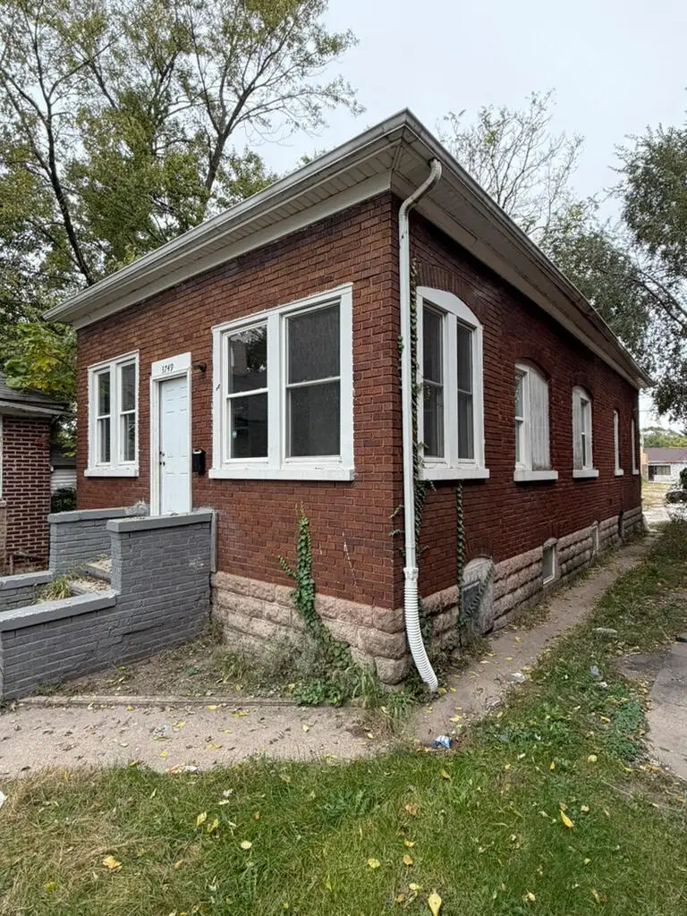 3749 Washington Street, Gary, IN 46408 - #2