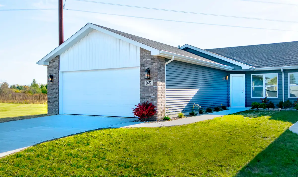 8652 Madison Street, Merrillville, IN 46410 - #1