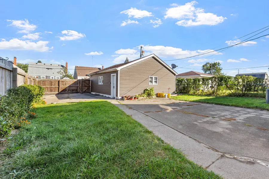 5507 Wegg Avenue, East Chicago, IN 46312 - #3