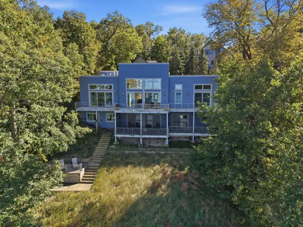 827 E Lake Front Drive, Beverly Shores, IN 46301