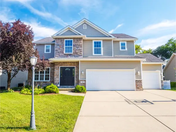 20 W Shakespeare Drive, Valparaiso, IN 46385