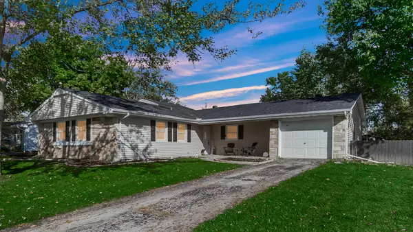 381 Greendale Drive, Valparaiso, IN 46385