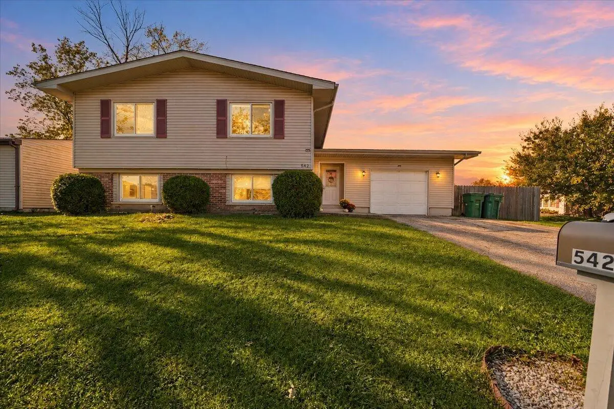 542 Riviera Road, Valparaiso, IN 46385 - #1