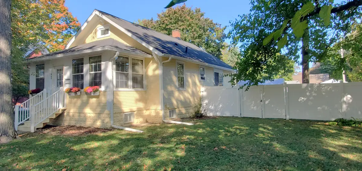 605 Institute Street, Valparaiso, IN 46383 - #1